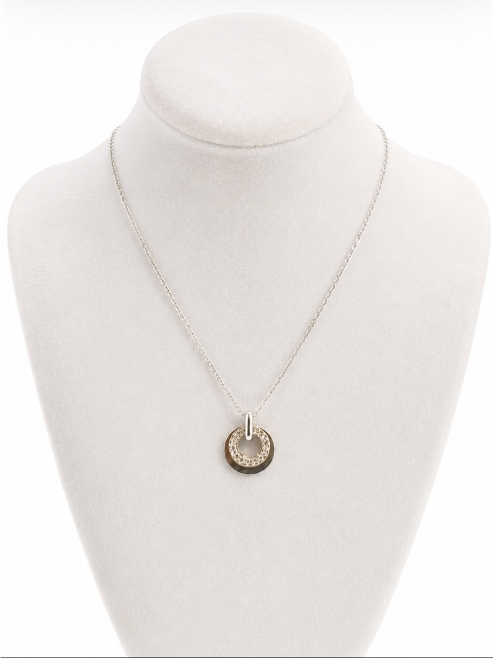 MMT Silver Rhinestone Circle Pendant Necklace – Elegant Sparkle Statement